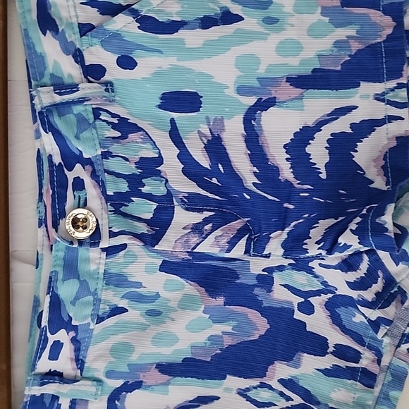 Lilly Pulitzer Mini Callahan Call Me Blue Floral Girls Short sz 10yr (T20) - Picture 4 of 7